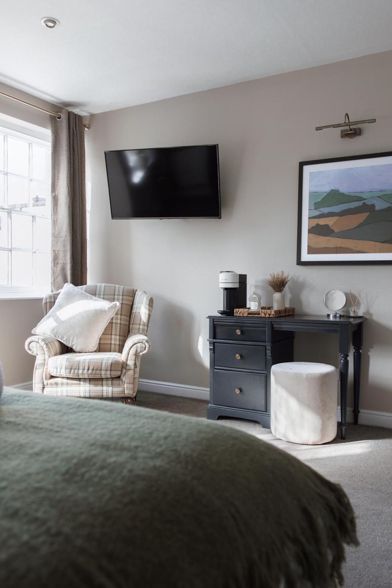 The Raven Hotel At Much Wenlock By Purestay エクステリア 写真