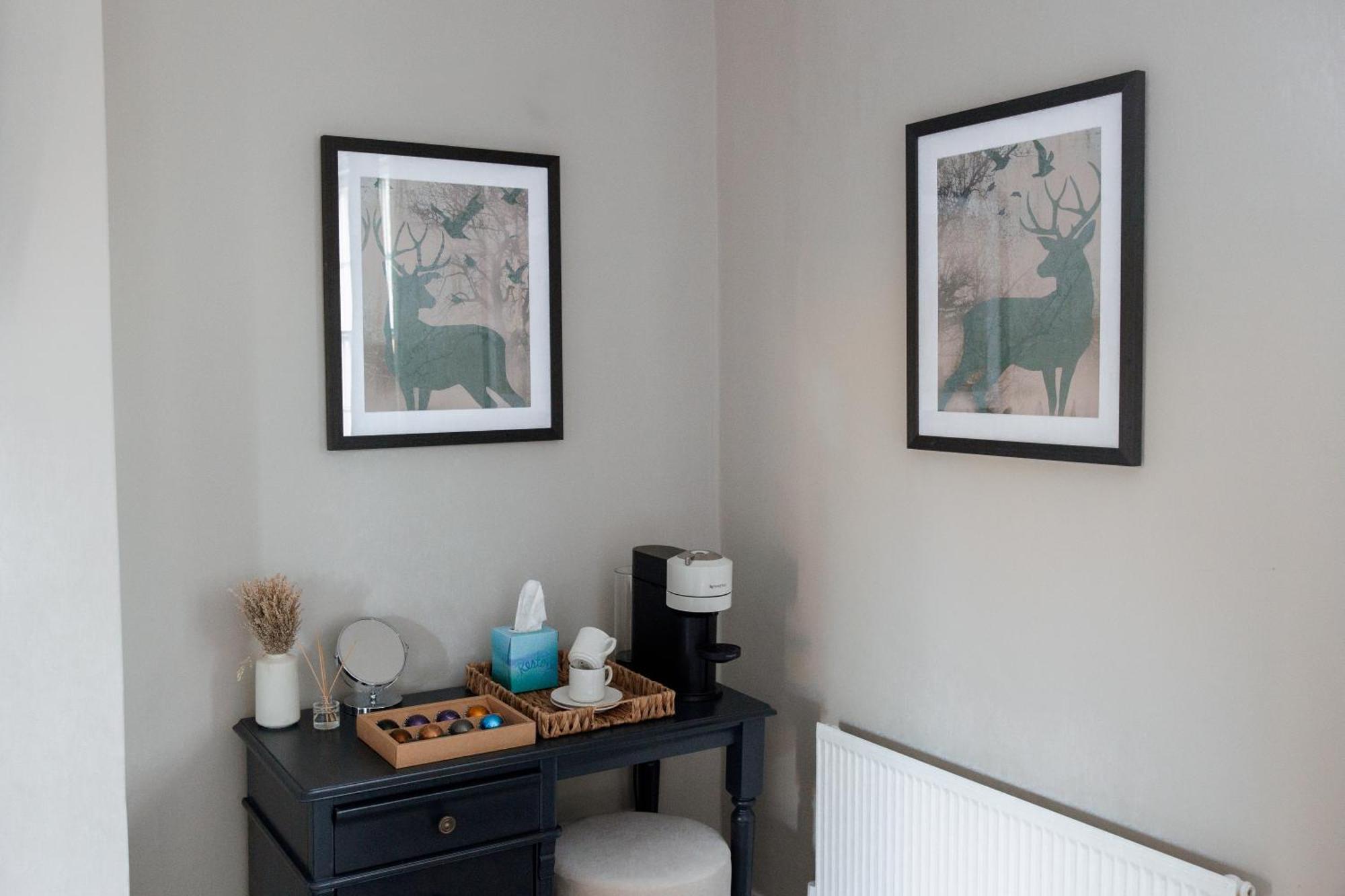 The Raven Hotel At Much Wenlock By Purestay エクステリア 写真