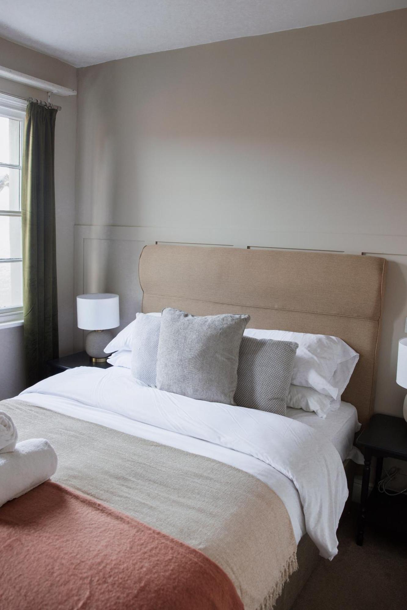 The Raven Hotel At Much Wenlock By Purestay エクステリア 写真